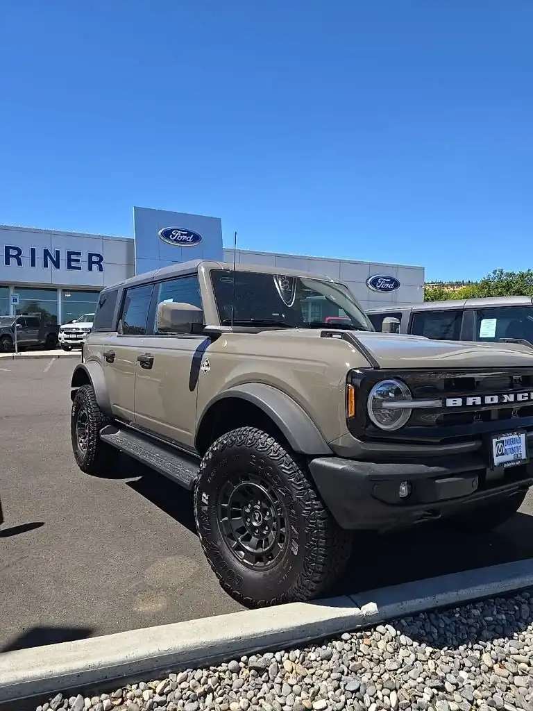 2026 Ford Bronco Outer Banks 4x4's photo