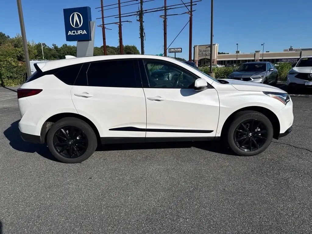 2025 Acura RDX SH-AWD's photo