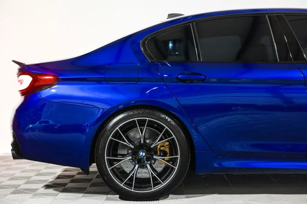2023 BMW M5 Base photo 3