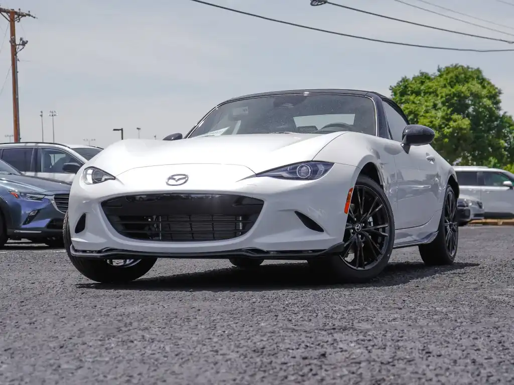 2026 Mazda MX-5 Miata Club's photo
