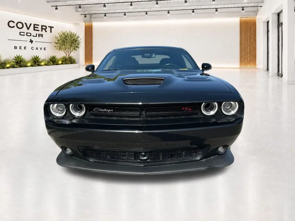 2023 Dodge Challenger R/T Scat Pack photo 3