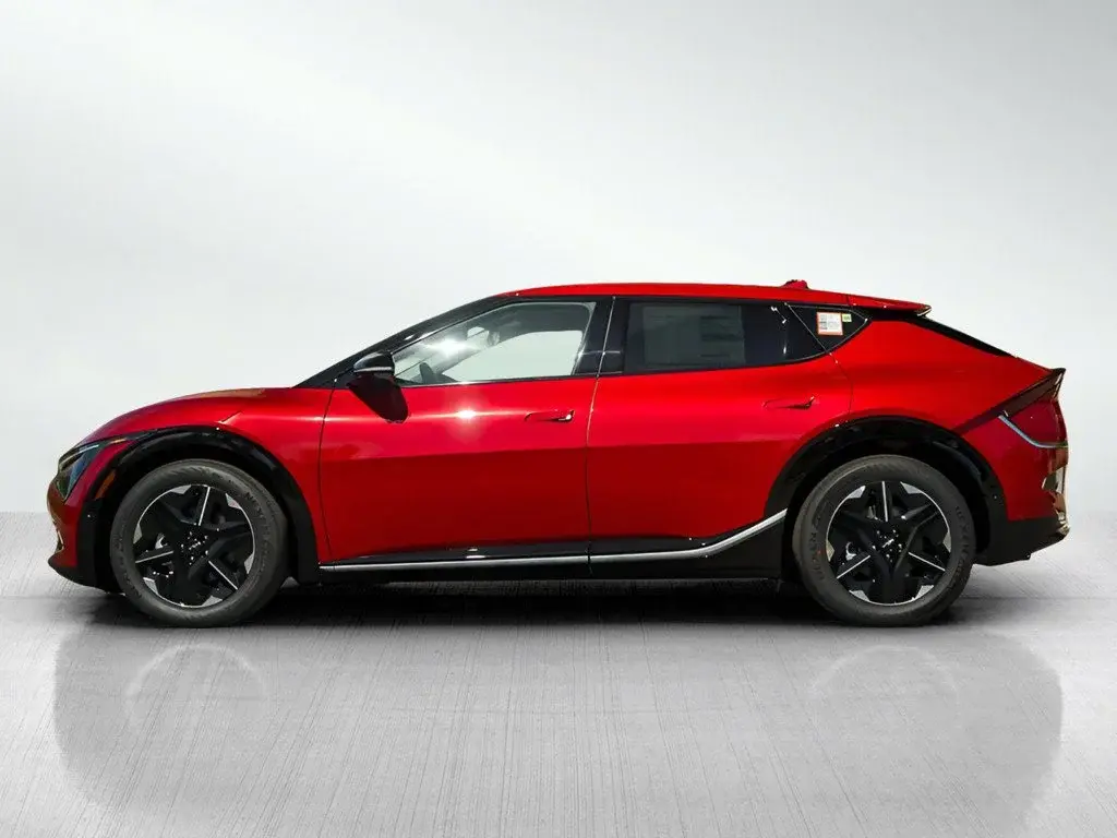 2026 Kia EV6 Wind AWD photo 4