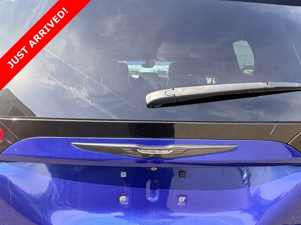 2018 Chrysler Pacifica Limited photo 5