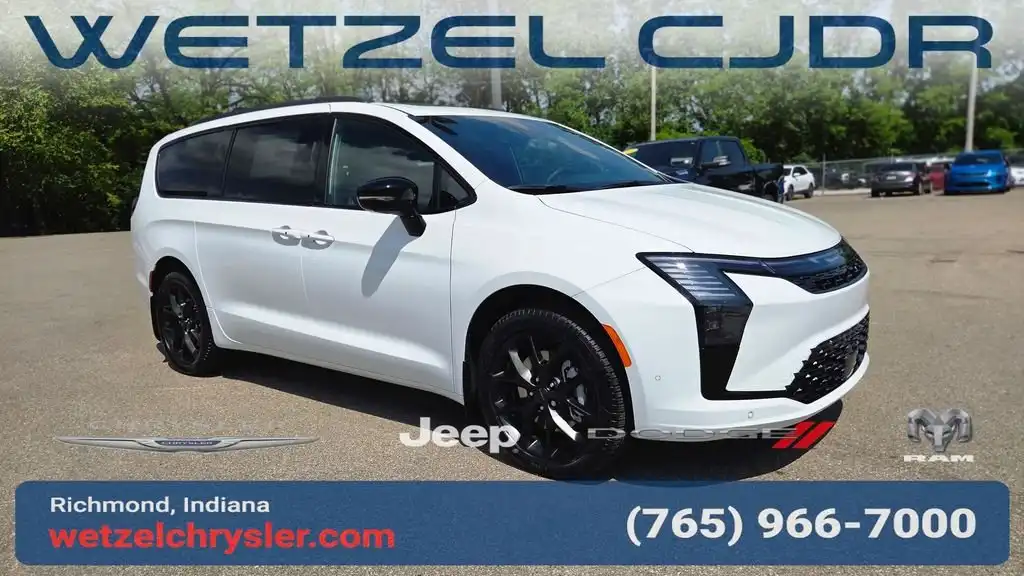 2027 Chrysler Pacifica Limited AWD's photo