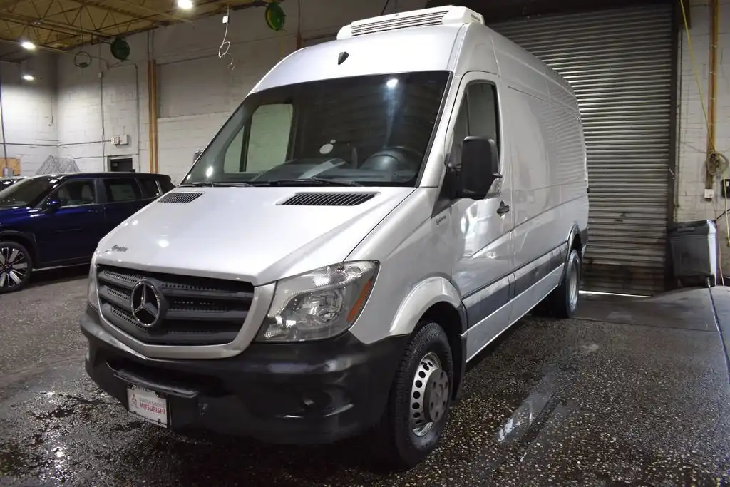 2017 Mercedes-Benz Sprinter 3500 144 WB High Roof's photo