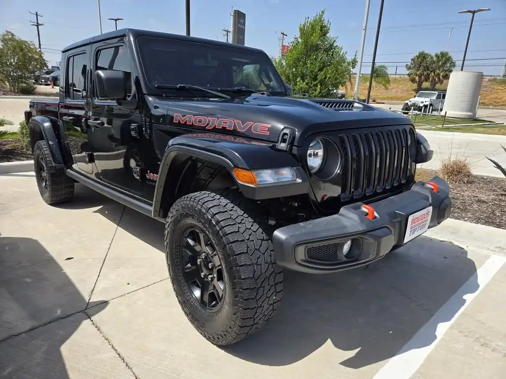 2022 Jeep Gladiator Mojave's photo