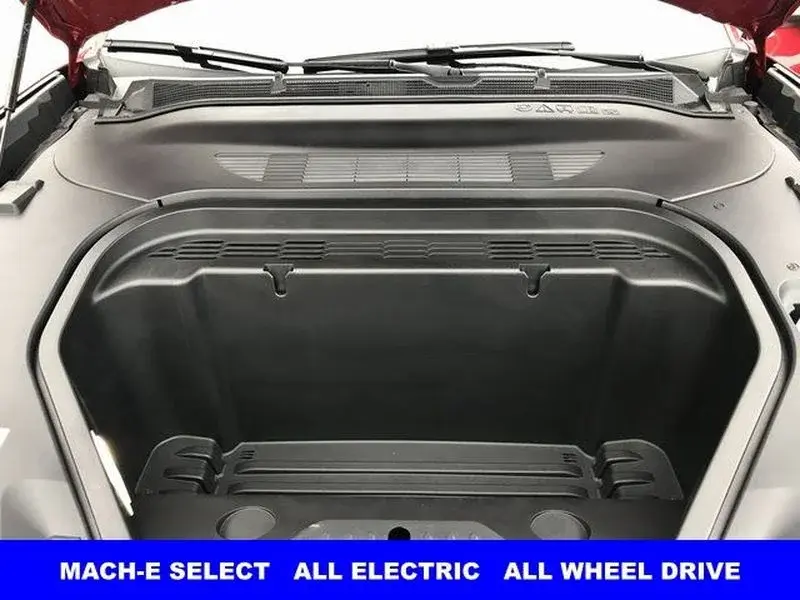 2024 Ford Mustang-Mach-e Select photo 3