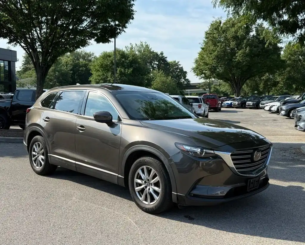 2018 Mazda CX-9 Touring AWD's photo