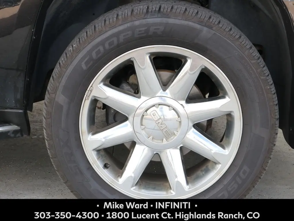 2012 GMC Yukon Denali AWD photo 4
