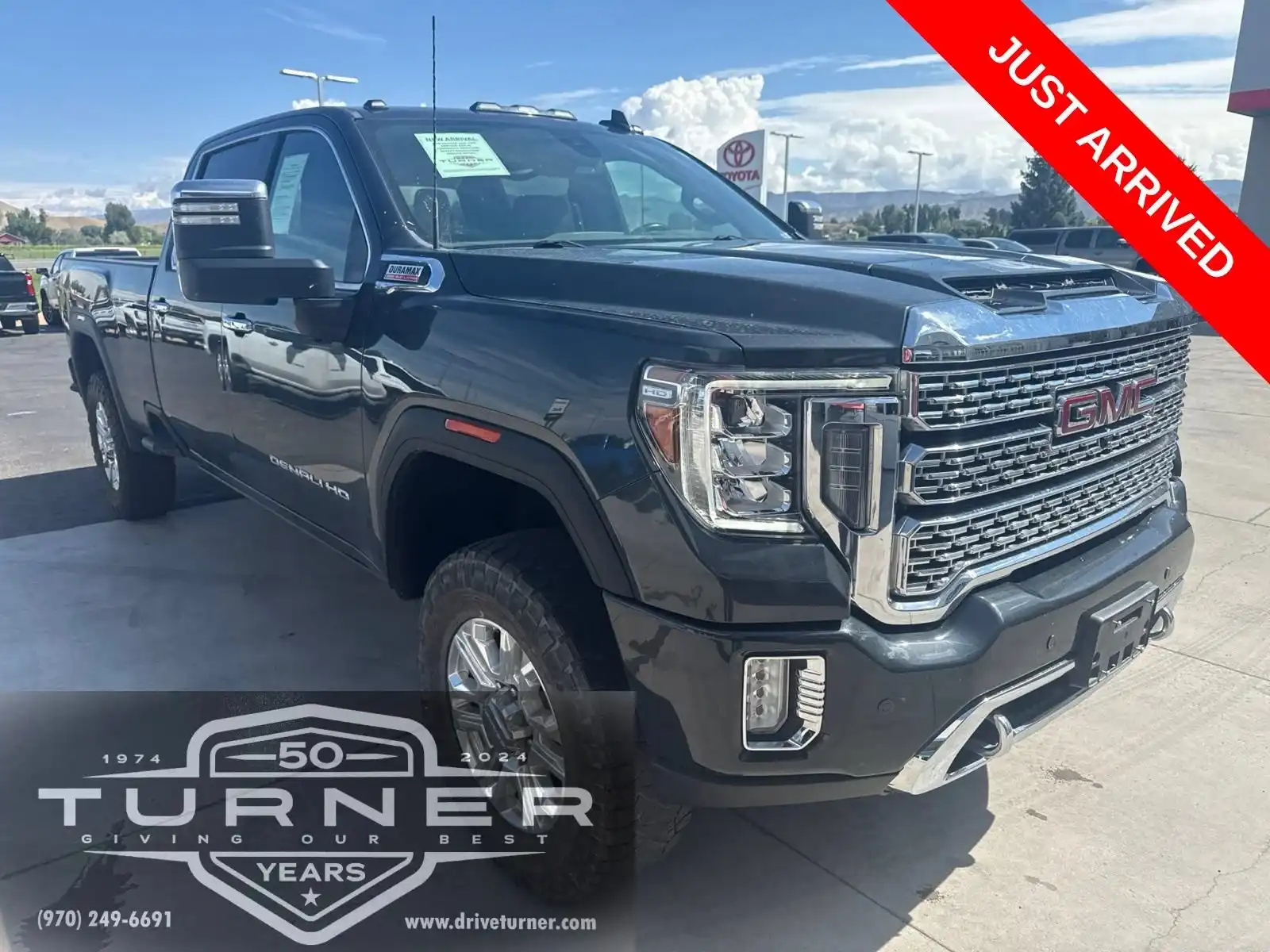2022 GMC Sierra 4WD Crew Cab Long Box Denali's photo