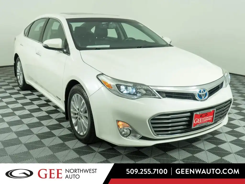 2014 Toyota Avalon XLE Touring Hybrid's photo