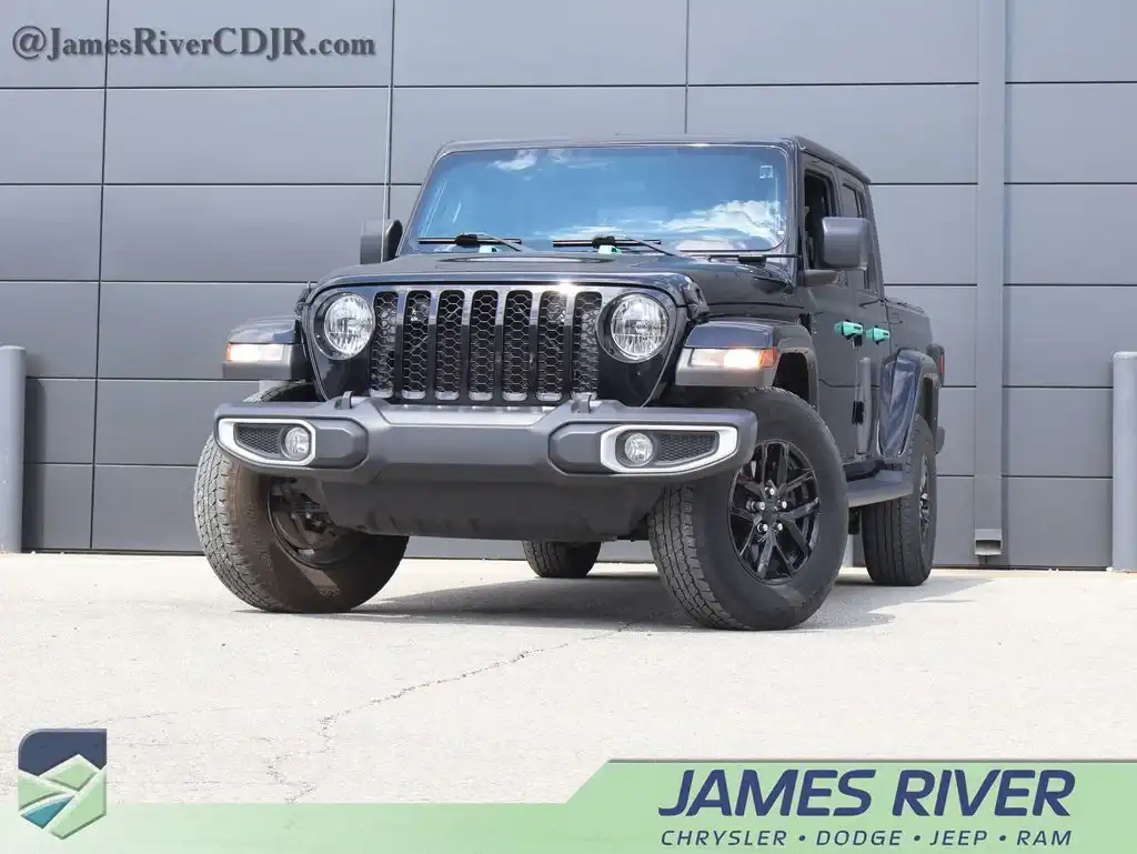 2023 Jeep Gladiator Sport S's photo