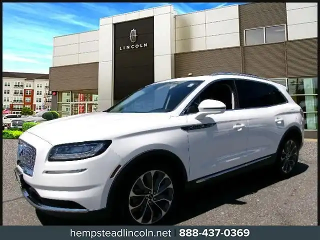 2023 Lincoln Nautilus Reserve AWD's photo