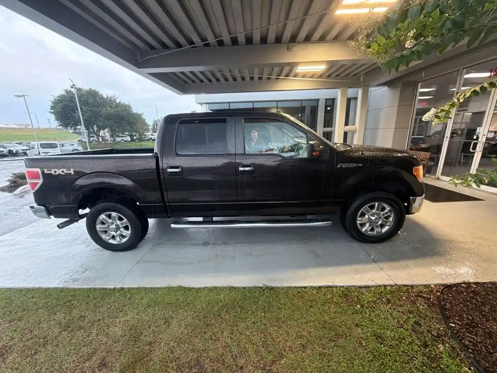 2013 Ford F-150 XLT 4x4 SuperCrew 145-in's photo