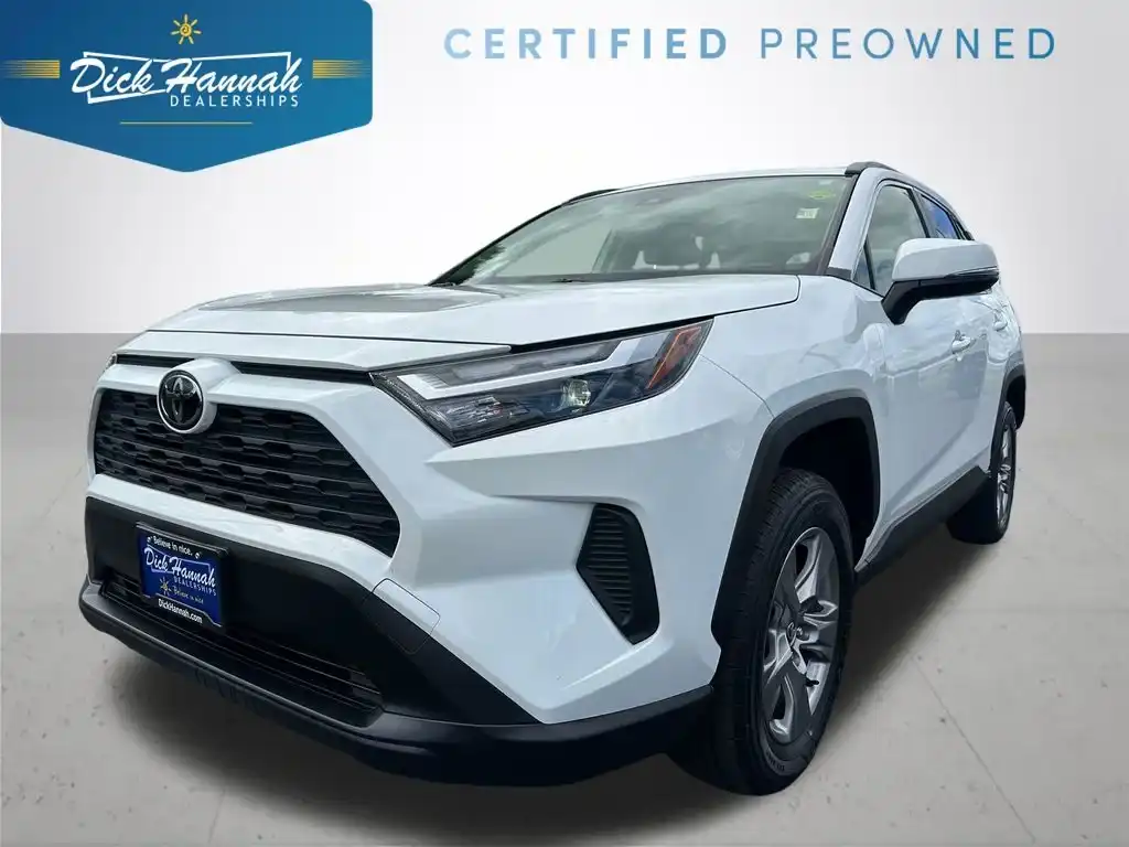 2023 Toyota RAV4 XLE AWD's photo