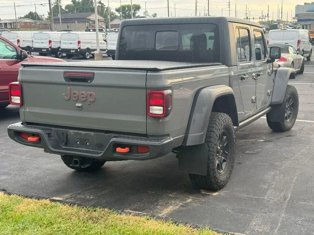 2020 Jeep Gladiator Mojave photo 3