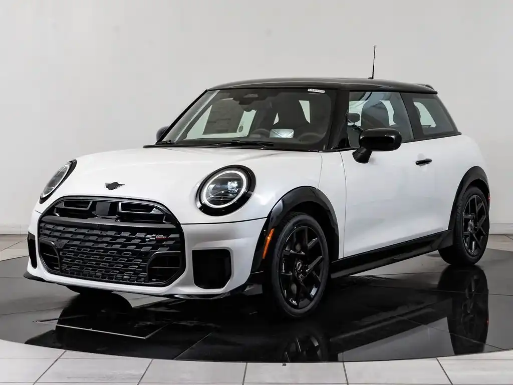 2026 MINI Hardtop Cooper S's photo