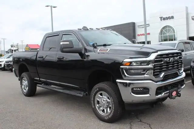 2025 RAM 2500 Tradesman 4WD Crew Cab SWB's photo