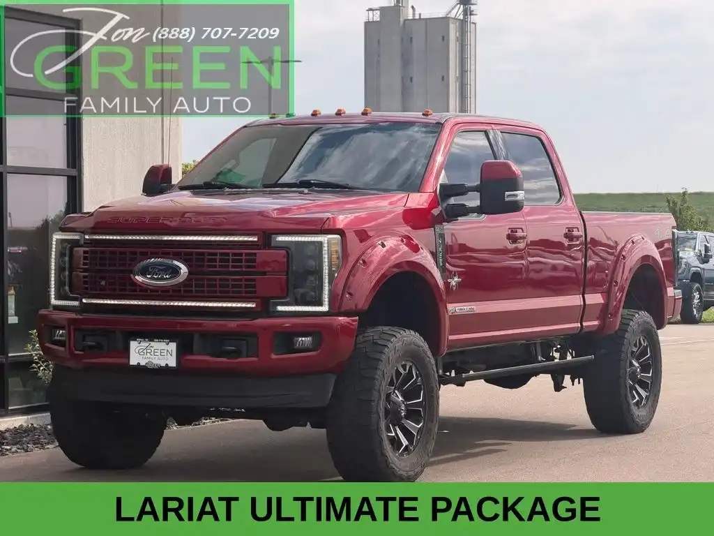 2017 Ford F-250 Lariat 4WD Crew Cab 6-3/4' Box's photo