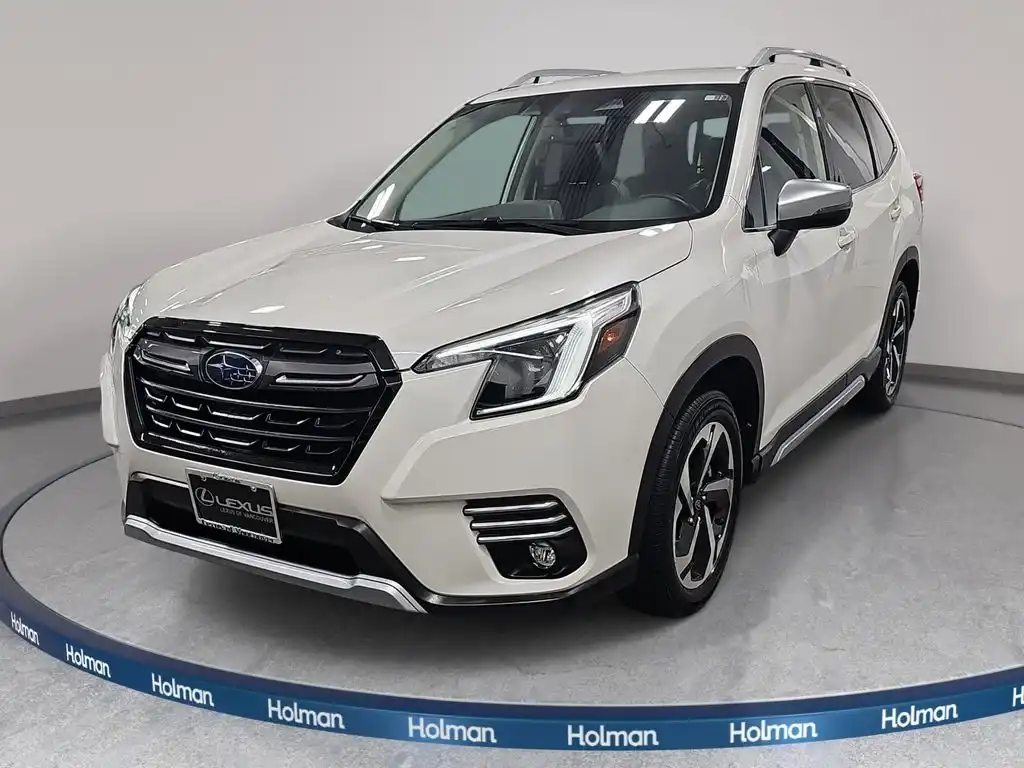 2023 Subaru Forester Touring's photo