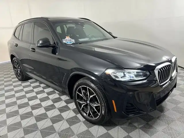 2022 BMW X3 xDrive30i's photo