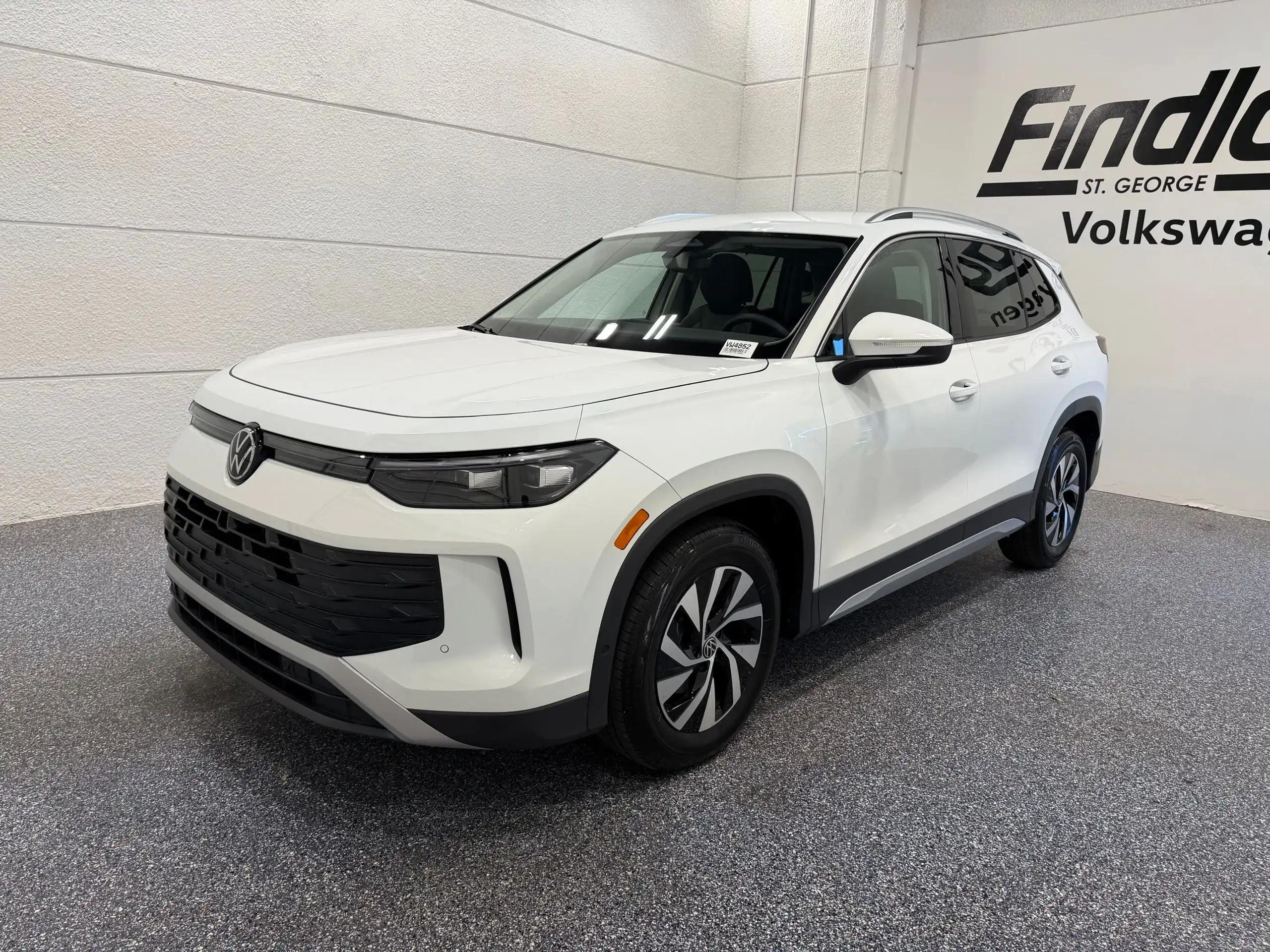 2026 Volkswagen Tiguan 2.0T S's photo