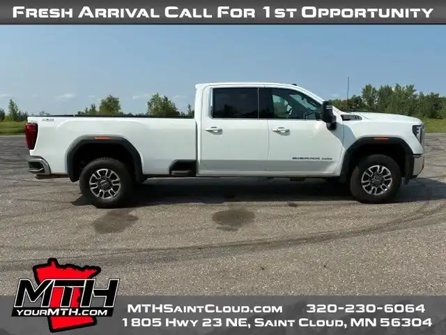 2025 GMC Sierra SLE 4WD Crew Cab Long Box SRW's photo