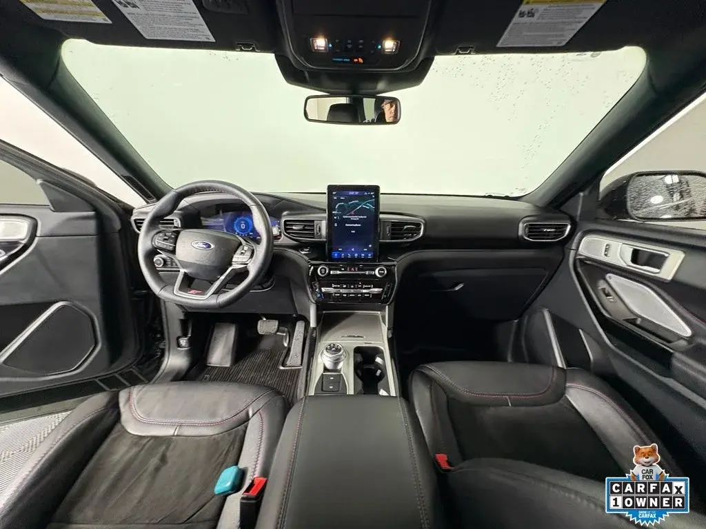 2024 Ford Explorer ST 4WD photo 4