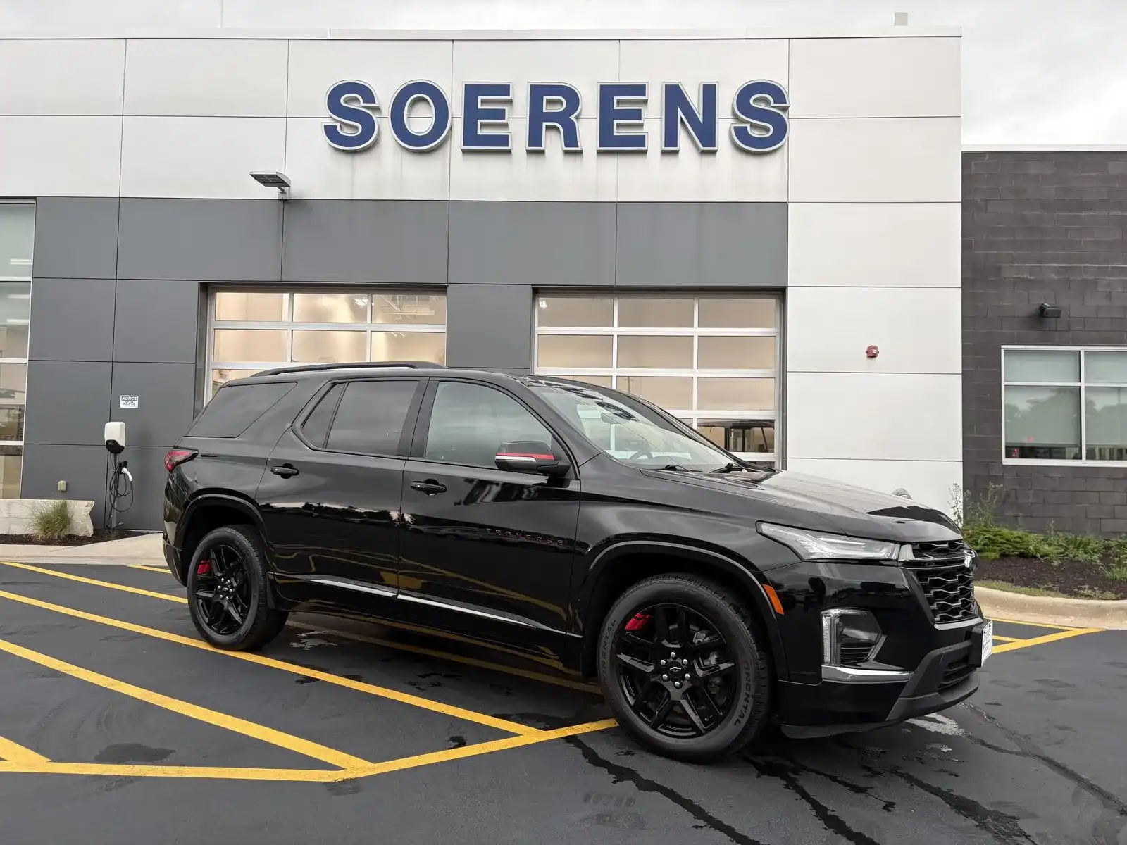 2023 Chevrolet Traverse AWD Premier's photo