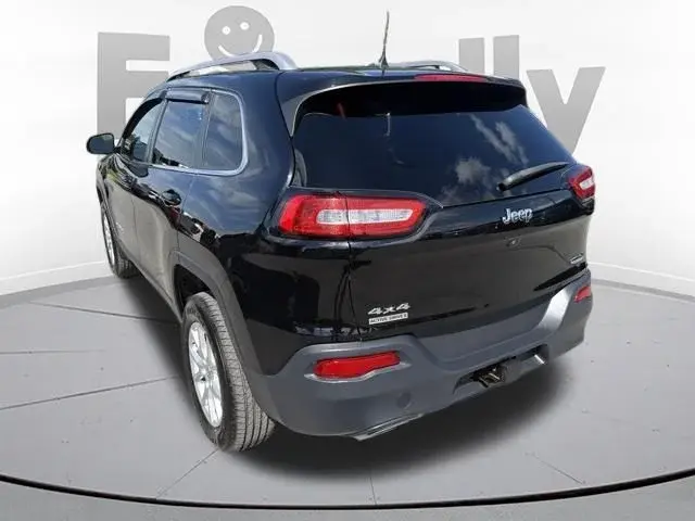 2018 Jeep Cherokee Latitude Plus 4WD photo 5