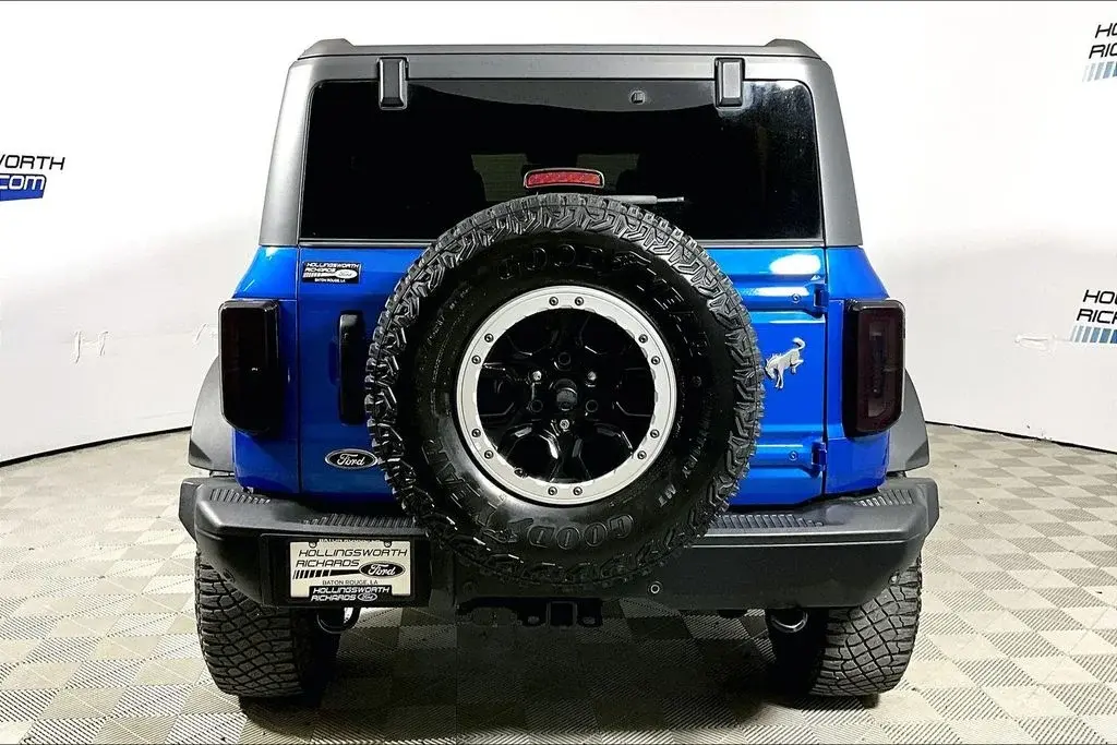 2023 Ford Bronco Badlands 4x4 photo 4