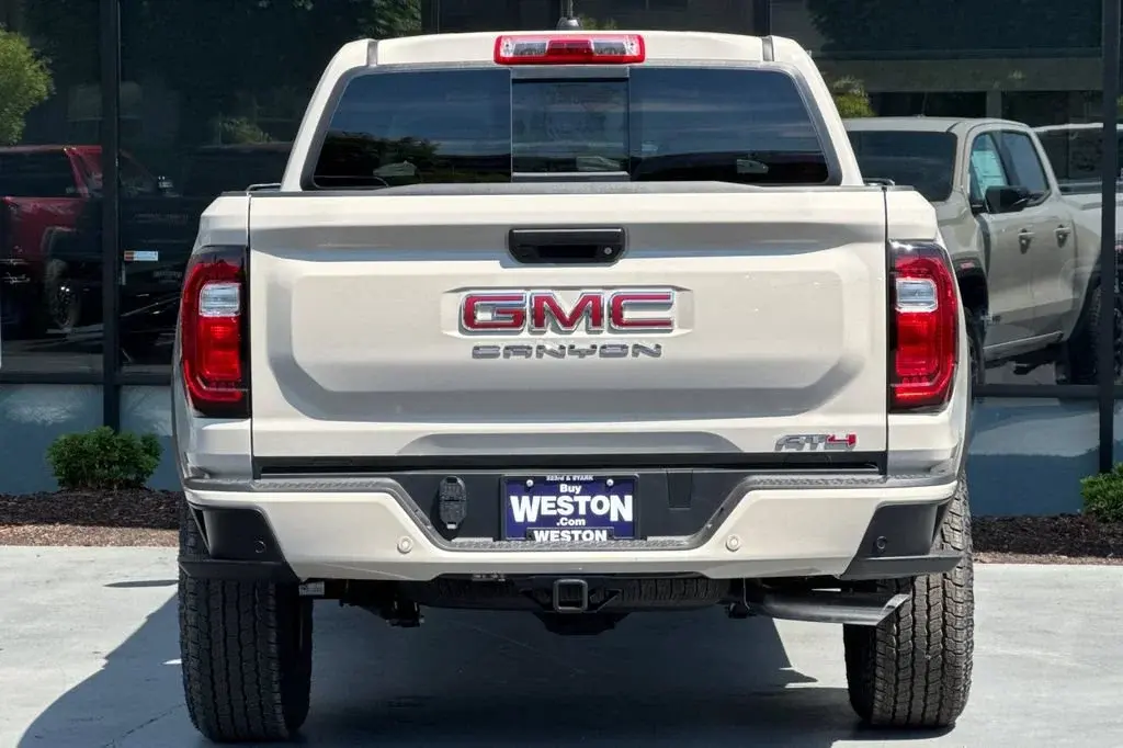 2026 GMC Canyon 4WD AT4 Crew Cab Short Box photo 5
