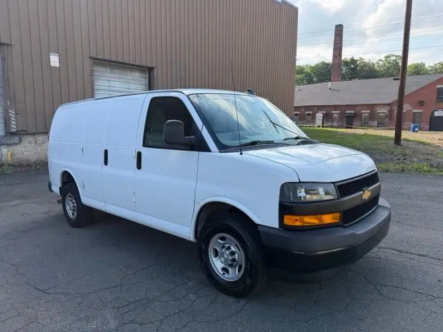 2021 Chevrolet Express 2500 Work Van HD photo 3