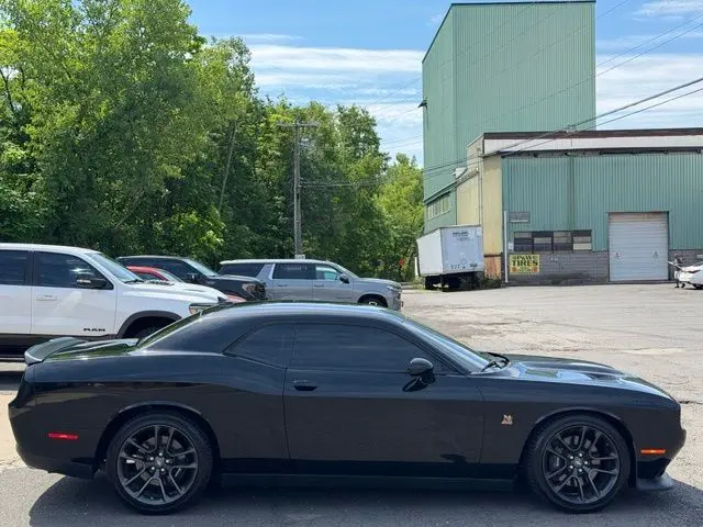 2023 Dodge Challenger R/T Scat Pack photo 4