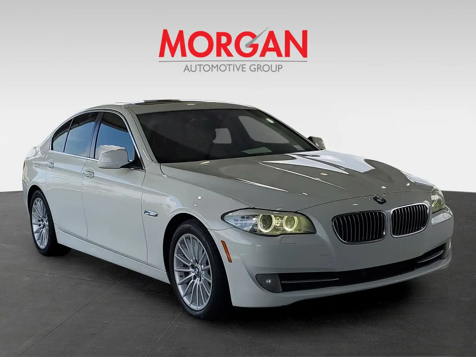 2013 BMW 5 Series 535i xDrive Sedan's photo