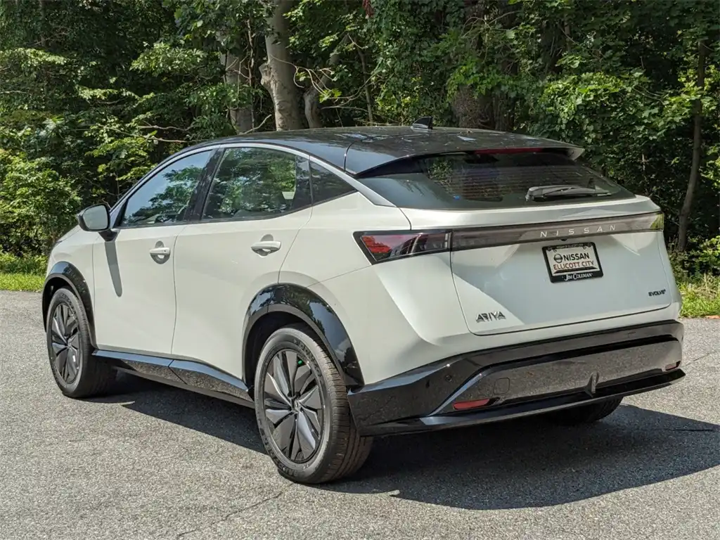 2023 Nissan Ariya Evolve+ FWD's photo