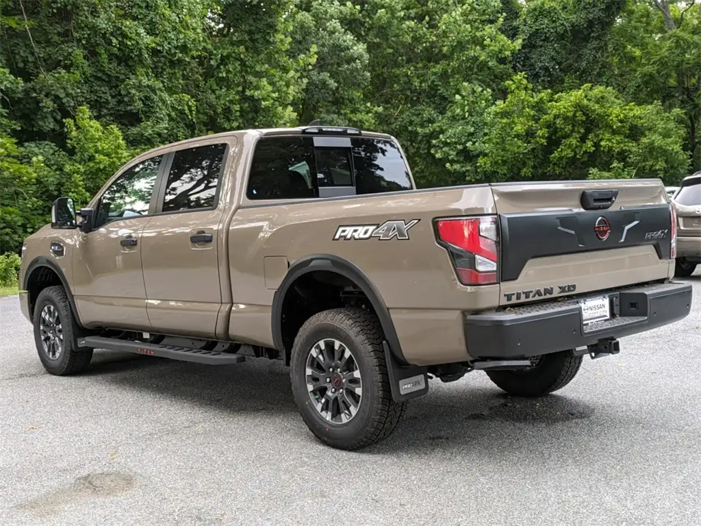 2023 Nissan Titan XD Pro-4X Crew Cab 4x4's photo