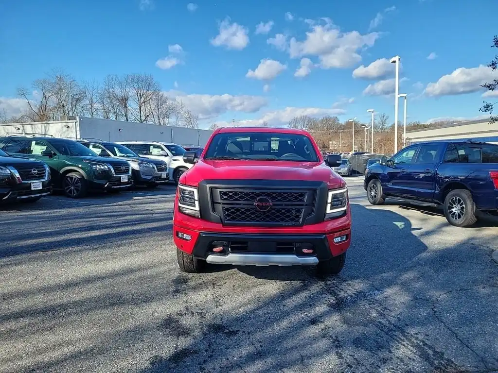 2023 Nissan Titan PRO-4X 4X4 Crew Cab's photo