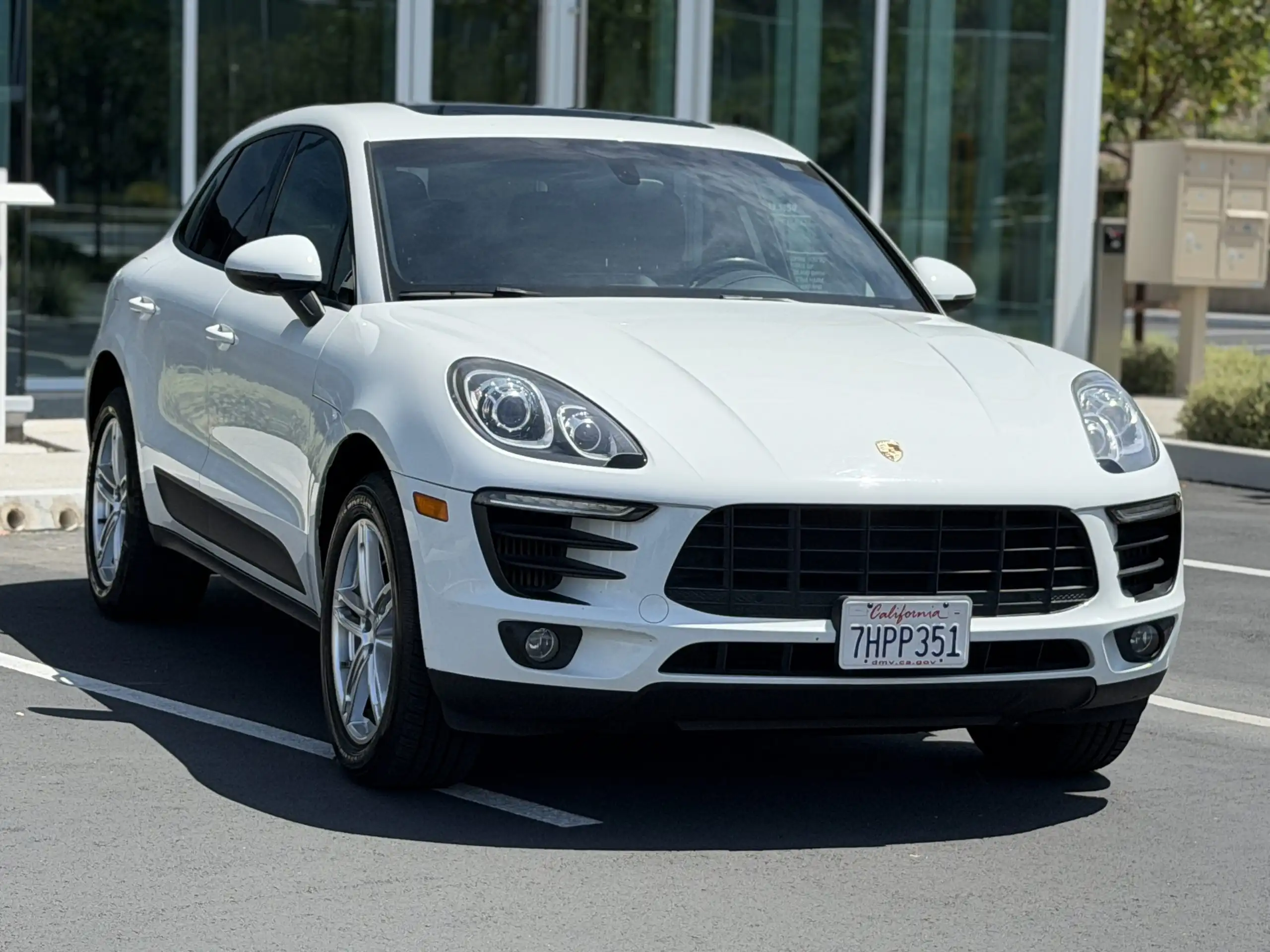 2015 Porsche Macan S's photo