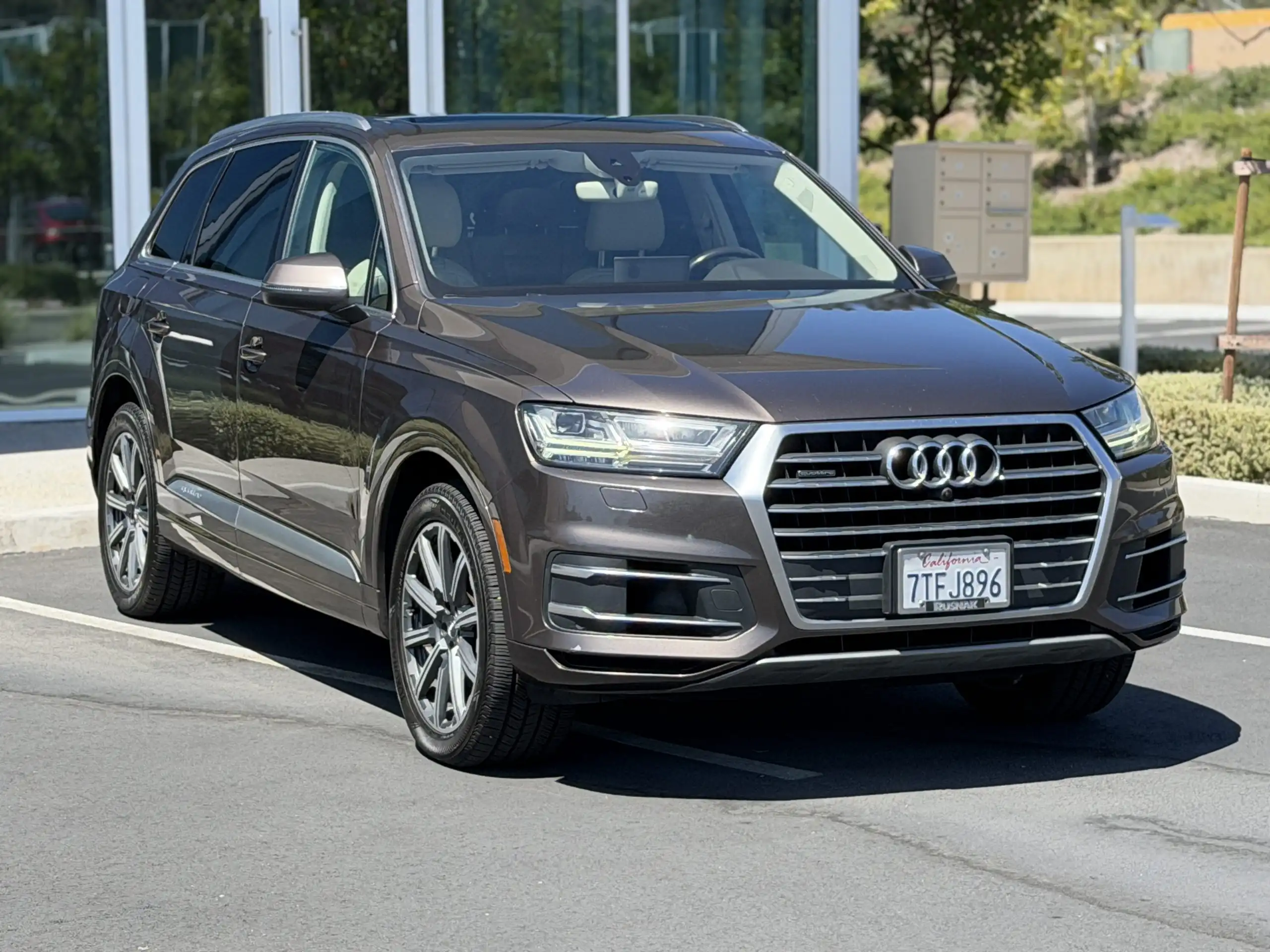 2017 Audi Q7 3.0T quattro tiptronic Premium Plus's photo