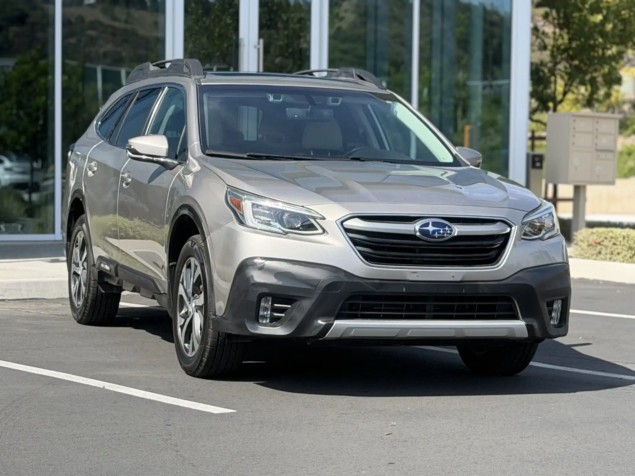 2020 Subaru Outback Limited's photo