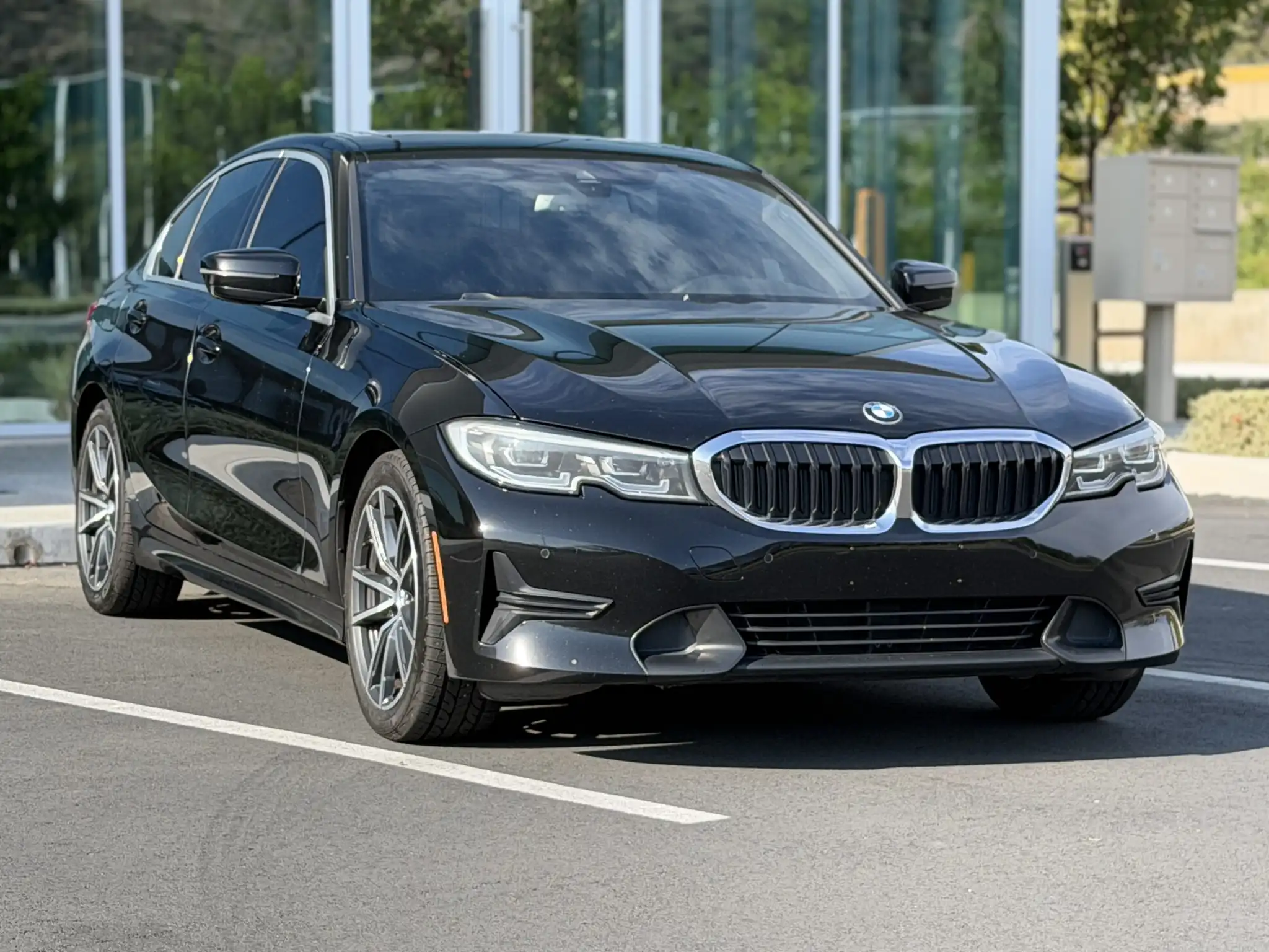 2021 BMW 3 Series 330i Sedan's photo
