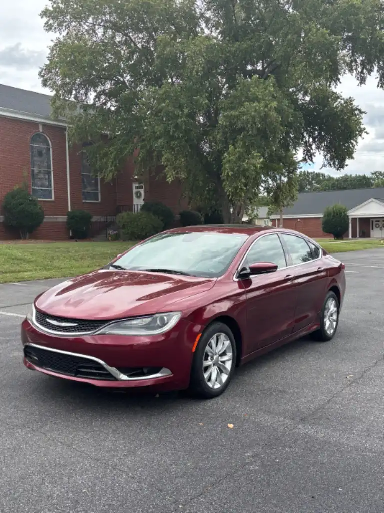 2015 Chrysler 200 C's photo