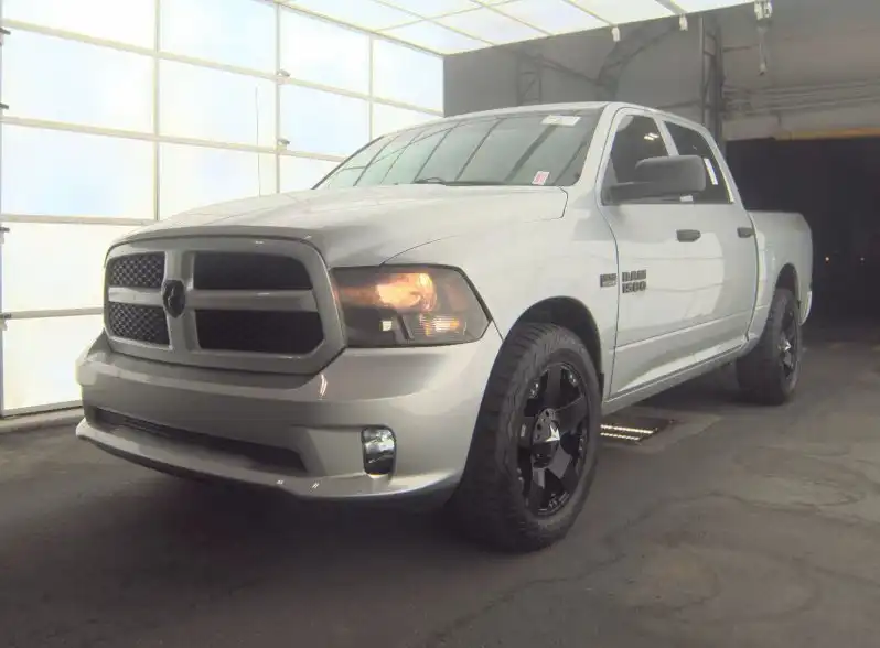 2017 RAM 1500 Express Crew Cab 5'7's photo