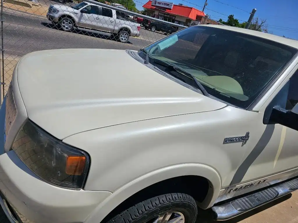 2008 Lincoln Mark 139-in 4X4's photo