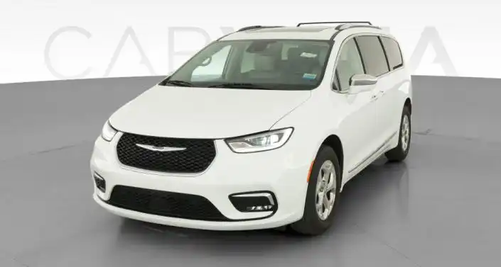 2021 Chrysler Pacifica Limited's photo