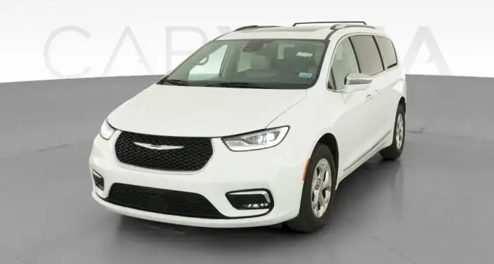 2021 Chrysler Pacifica Limited's photo