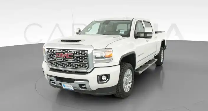 2018 GMC Sierra Denali 4WD Crew Cab Standard Box's photo