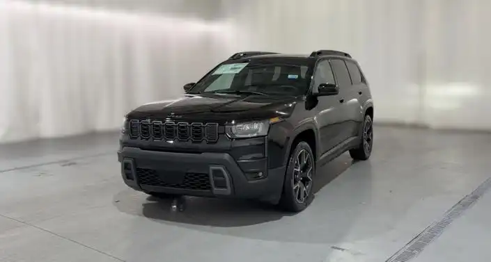 2026 Jeep Cherokee Overland Hybrid 4WD's photo