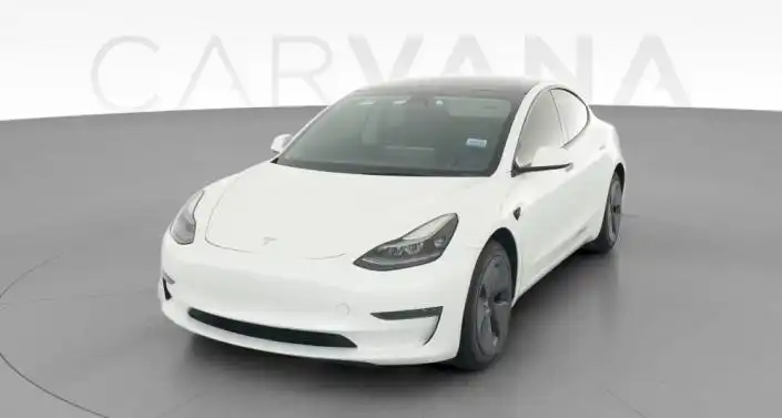 2022 Tesla Model 3 Standard Range Plus's photo